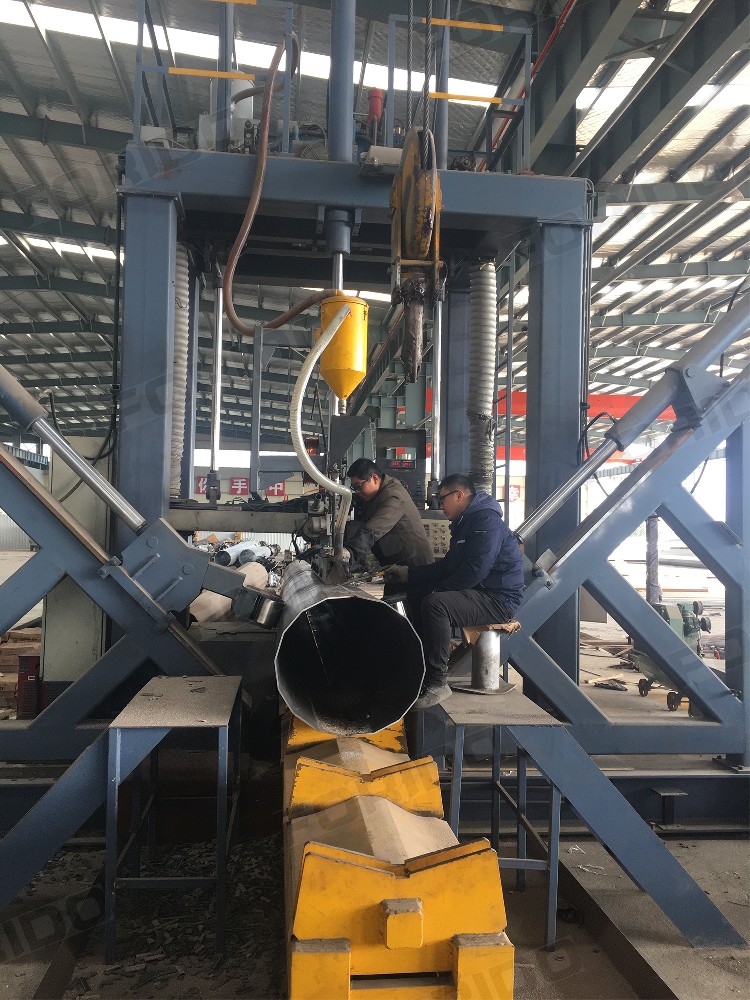 龍門自動(dòng)焊桿機(jī)